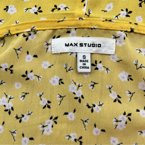 ☀️☀️☀️ 4/$20 Max Studio ruffle tie top! - Picture 4 of 7